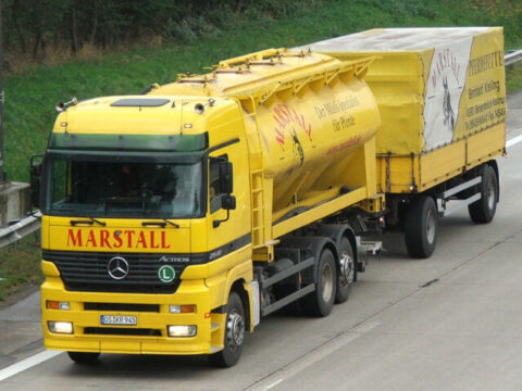 MB-Actros-2540 Marstall-Pferdefutter